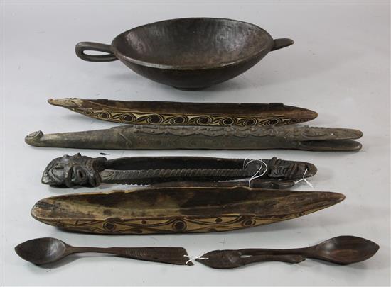 Sepik River tribal hardwood bowls, spoons etc (6)